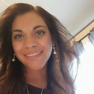 Meet your Posher, Lorena